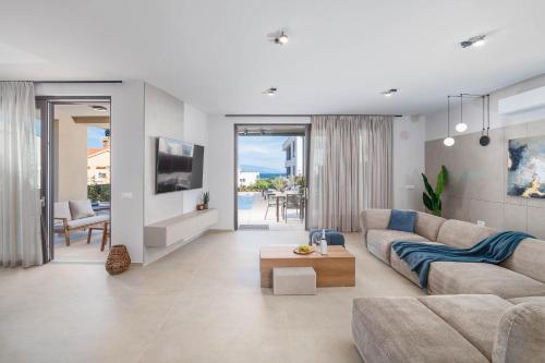 Luxury Villa Lea Magdalena 6 with Pool and Sea View
