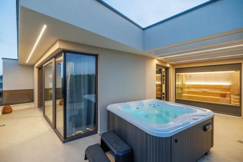 Luxury Villa Lea Magdalena 6 with Pool and Sea View