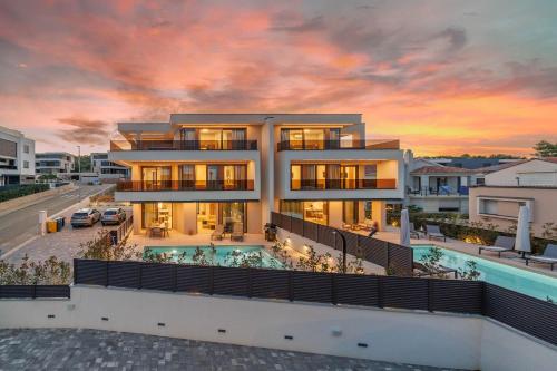 Luxury Villa Lea Magdalena 6 with Pool and Sea View