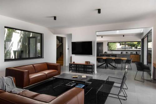 Villa Mare Vista Heated Pool and Sauna near Split