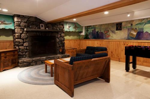 Χώρος καθιστικού στο Alamoosook Lakeside Inn Orland