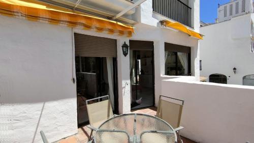 Puerto Banús, 1 dormitorio, 3 plazas, piscinas y parking, Ubicacion optima