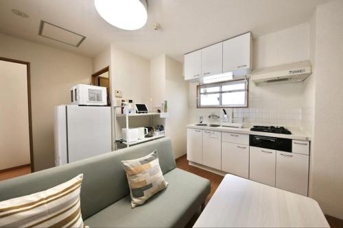 41m2 Family Apartment , Free Parking , Sleeps 5 , 9 Min to Matsuyama Station