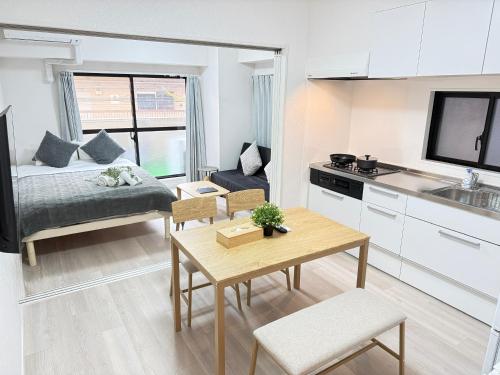 Waseda University area 2F2 with elevator