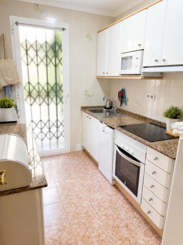 Parasol Holiday Alasio apartemento beach lovers