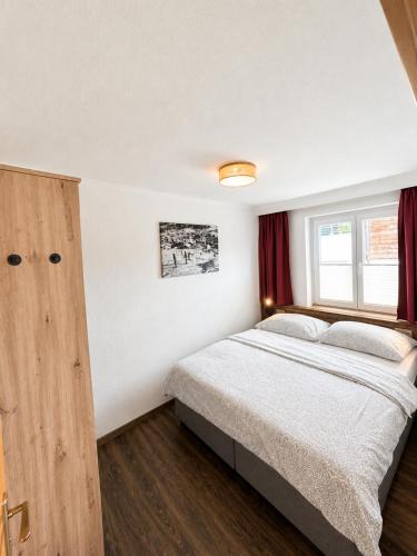Appartement Bergfried Kaprun, Ski-in Ski-out, Sommerkarte und Panoramablick