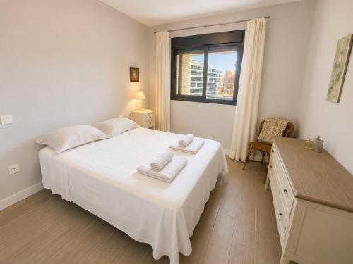 Apartamento premium con piscina, gimnasio y parking by Turihome