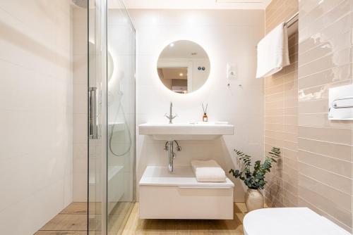 Modern Apartment in Soho REMS