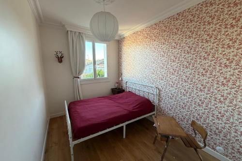 Large 105m Apt with Terrace & Parking