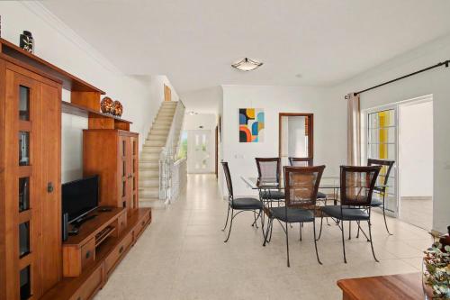 Villa Cordyline