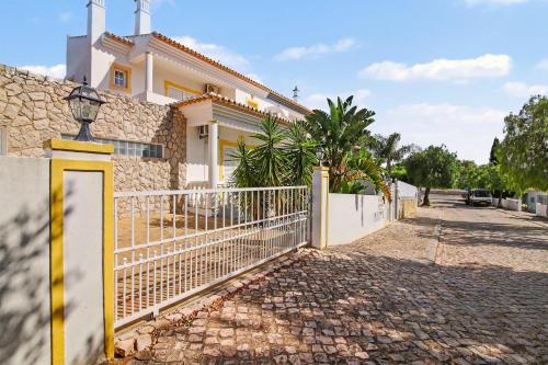 Villa Cordyline