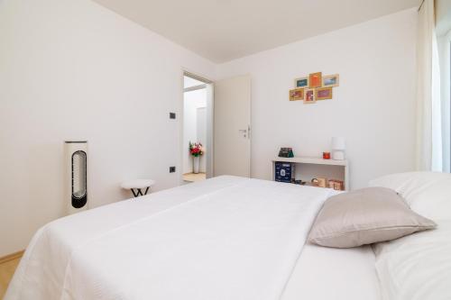 Evelin Apartment