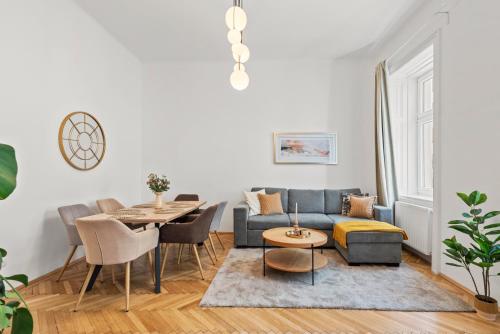 Franz-Josef City Apartment is Calling - by 4ty3 Apartments