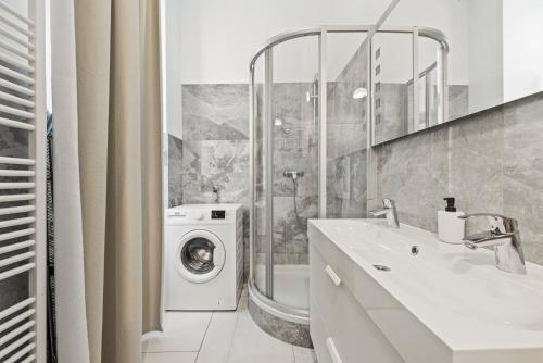 Franz-Josef City Apartment is Calling - by 4ty3 Apartments