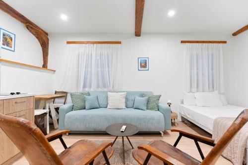 Ziv Boutique Apartments Town Square III
