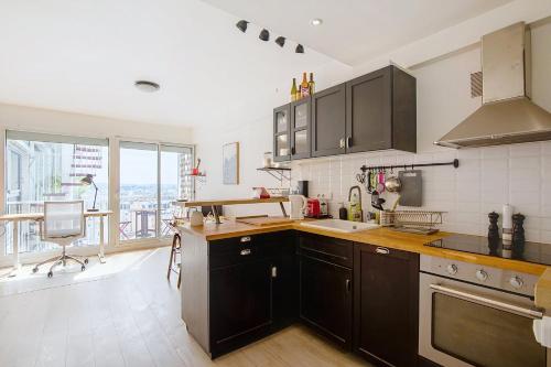 GuestReady - Studio spacieux-vue sur la Tour Eiffel