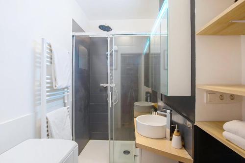 GuestReady - Studio spacieux-vue sur la Tour Eiffel