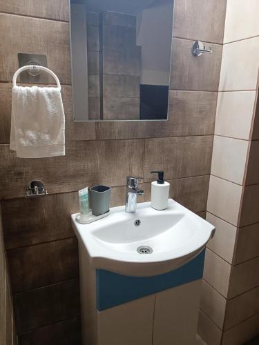 knezevic resorts 2