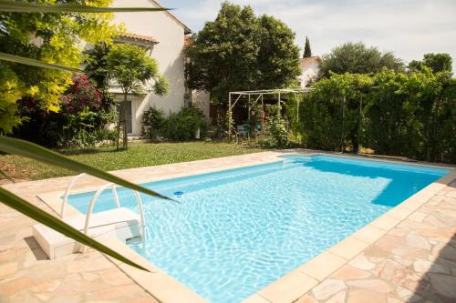 T3 ZEN 5min d'Avignon piscine partagée