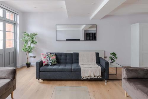 Clerkenwell 3-Bed Apartment - Lift - Sleeps 8 photo 17