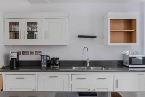 Clerkenwell 3-Bed Apartment - Lift - Sleeps 8 photo 18