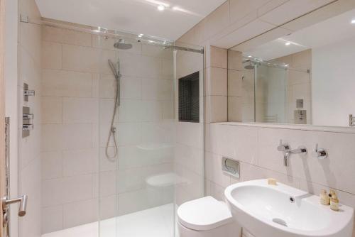 Clerkenwell 3-Bed Apartment - Lift - Sleeps 8 photo 26