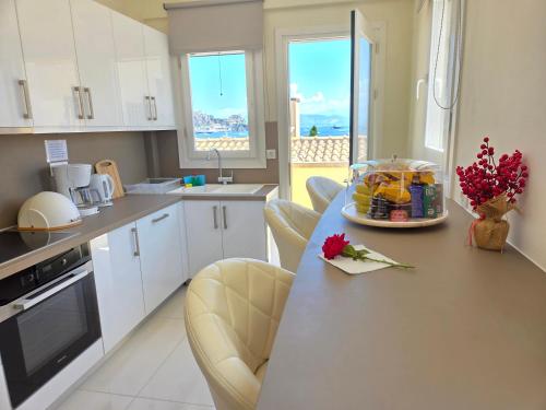 Luxury Bay View