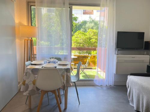 Studio La Désirade clim, wifi, proche port, balcon