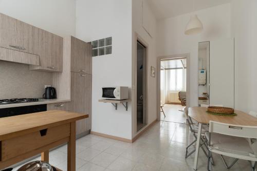 GuestHost - Modern Studio X5 in Porta Romana