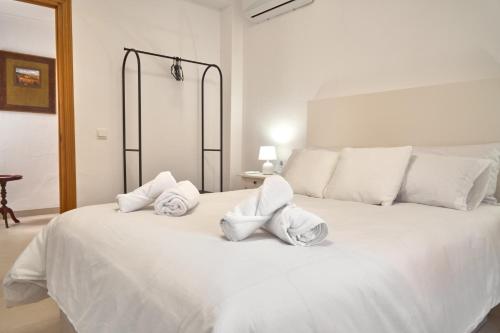 Casa Chica - Large Townhouse in Nerja Centro with Private Rooftop