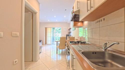 CASA di MIRJANA , Vila s Bazenom i 3 Apartmana, Parking, Kaštela,Near Split