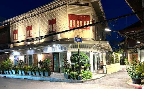 Gallery image of Rimklong boutique hotel trad in Trat