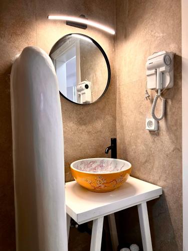 Ванная комната в Apellōn Mykonos Luxury Seaview Retreat