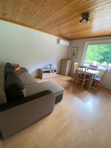Gallery image of Kanarbiku majutus in Kärdla