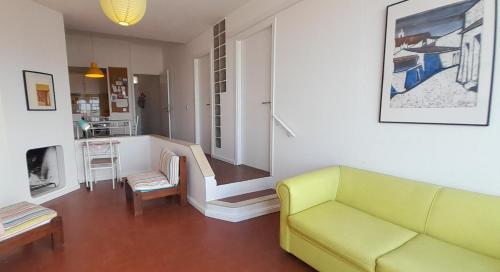 Sunny Apartment Close to the Beach