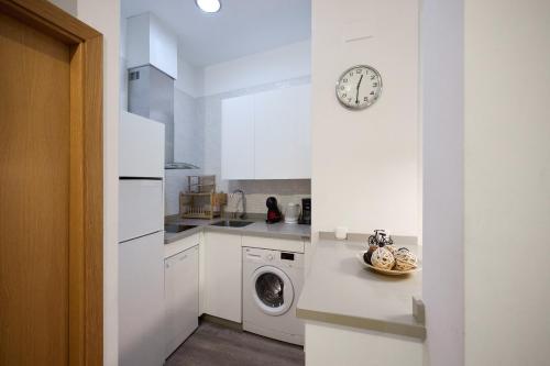 Velarde Central Suite by Valcambre