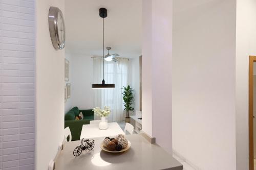 Velarde Central Suite by Valcambre