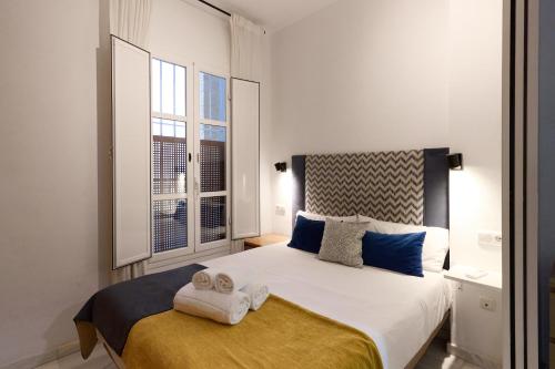 Velarde Central Suite by Valcambre
