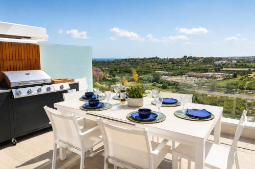 Penthouse w Scenic Views RDR557