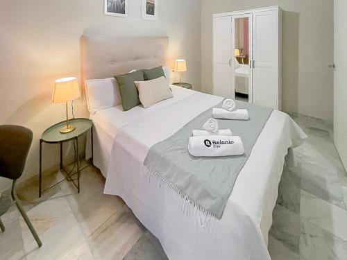 Miguel Bueno Apartment City Center by Stay Belonio