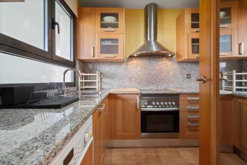 Sunset Golf Luxury Apartment with Big Terrace
