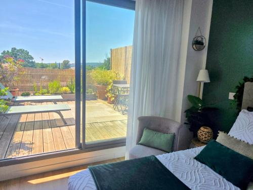 Studio Vert Aix-en-Provence terrasse, piscine, parking
