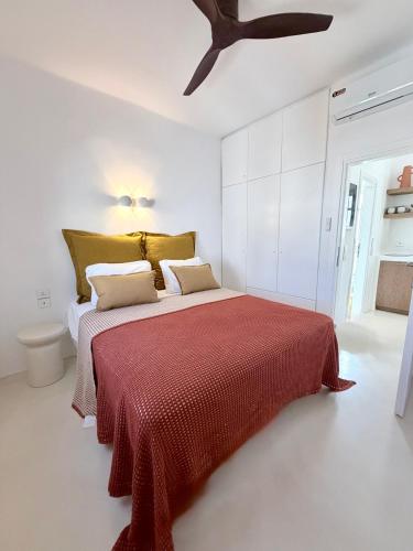 Nicolia Stays Sea View, Jacuzzi, Walk to Centre