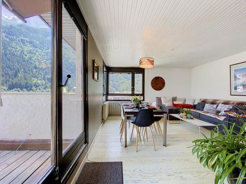 Two bedroom apartment, Hypercenter, terrace Mont Blanc, parking