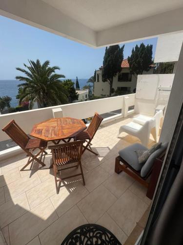 SeaShell Romantic Studio - Ocean View Balcony