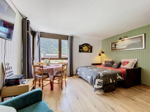 STUDIO DENT DU CAIMAN, CHAMONIX hyper CENTRE, PARKING, VUE MONT BLANC