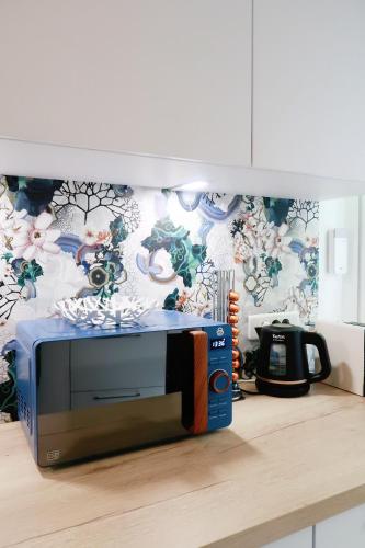 Luxury Garden Apt with AC in Paris 16th