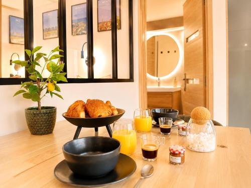 MONACO - MENTON - 4 PERSONS - HYPERCENTER - PARKING - CLIM - FULL RENOVATED - FAST WIFi