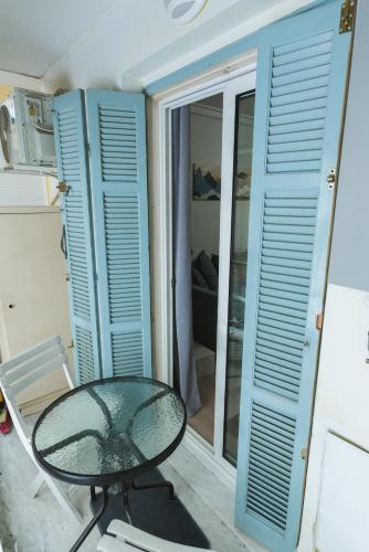 Emerald Oasis by Nexus, next to White Tower and TIF with Jacuzzi, 2 bedrooms