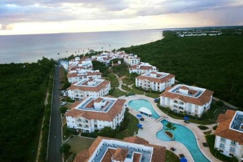an aerial view of a resort near the ocean at Appartamenti in Cadaques Caribe in Bayahibe